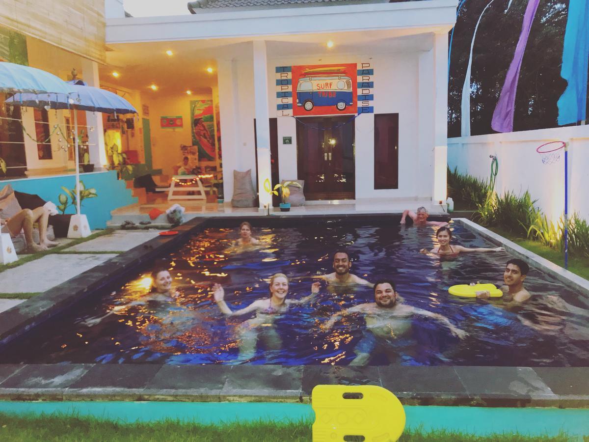 Point Break Canggu Albergue Exterior foto